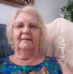 Meet your Posher, Paulette